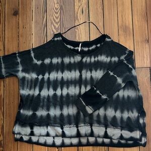 Free people ladies sweater oversized